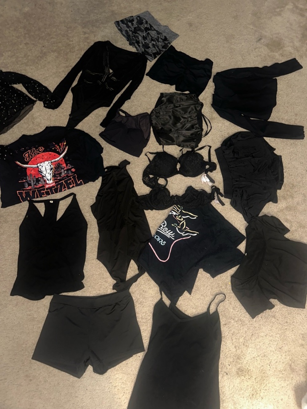 BLACK CLOTHING BUNDLE (all included)